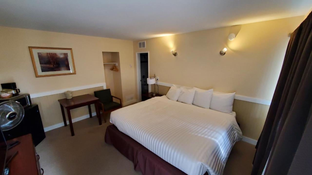 Comox Valley Inn & Suites Courtenay Exteriér fotografie